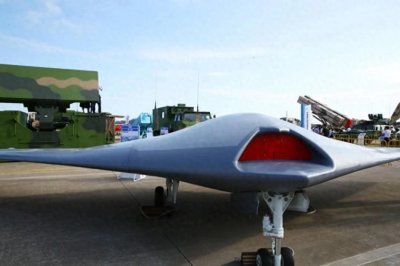 ​中国“天鹰”无人机：隐身技术开启侦察新纪元！