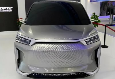 ​东风版“GL8”亮相，配4座头等舱，争夺艾力绅地位？