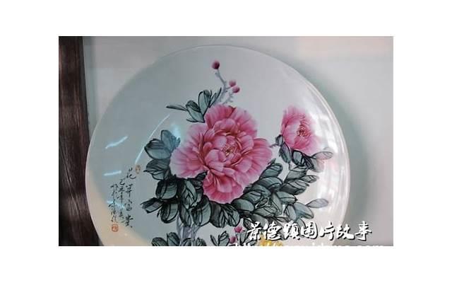 人到中年的背叛，不会让谁好过，只会是一场过错