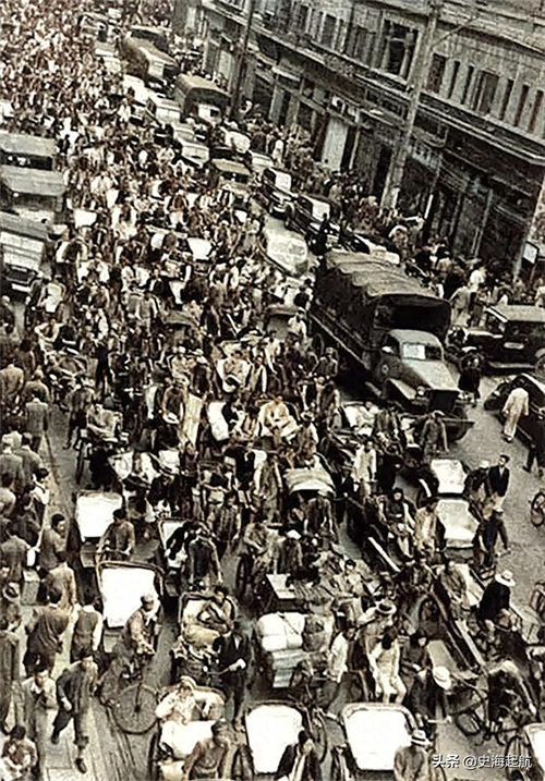 老照片：风靡全国的黄包车，最先从日本传入上海，进而流行全中国