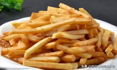 ​炸土豆条作为一道经典的家常小吃，具有酥脆的口感和诱人的风味